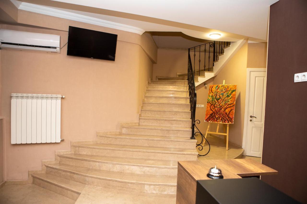Legend Hotel Tbiliszi Kültér fotó