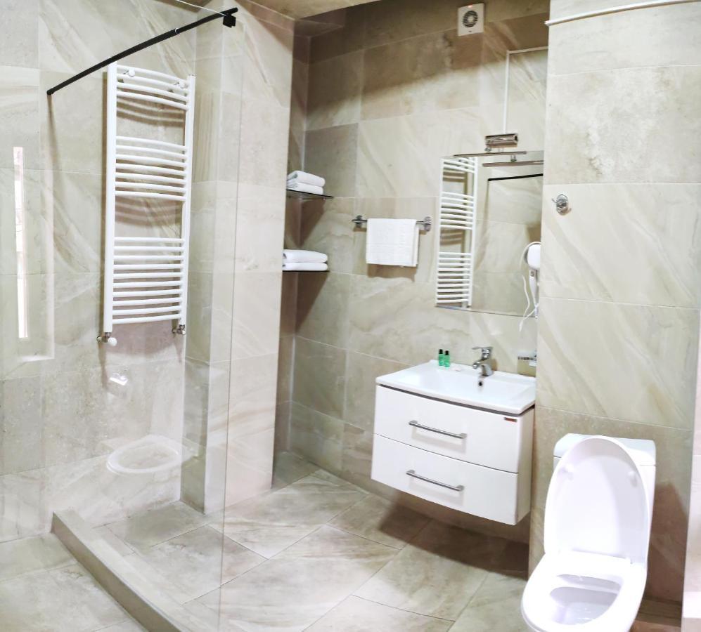 Legend Hotel Tbiliszi Kültér fotó