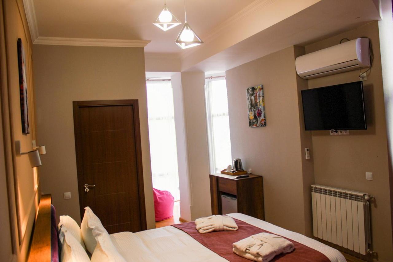 Legend Hotel Tbiliszi Kültér fotó
