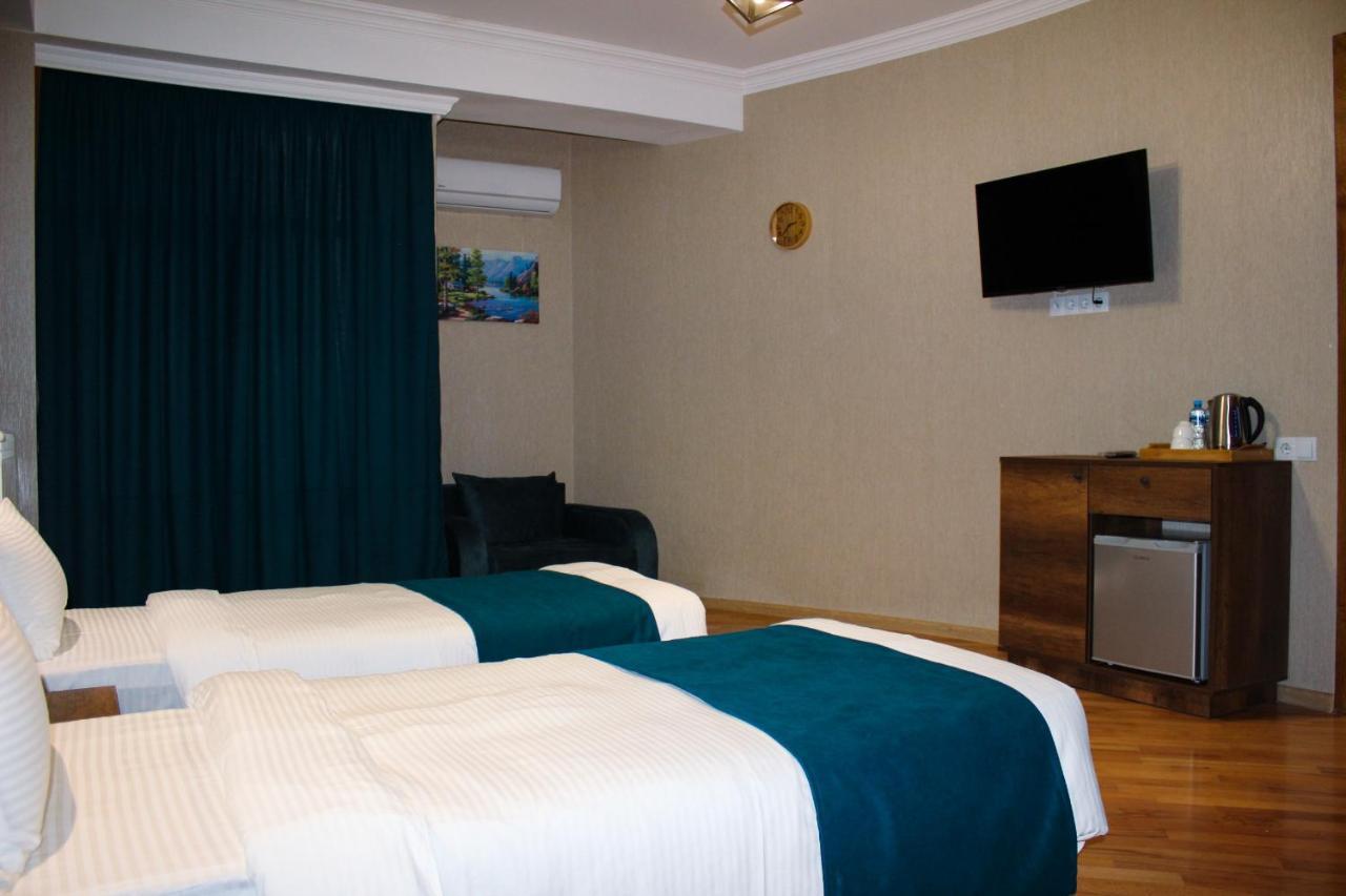 Legend Hotel Tbiliszi Kültér fotó