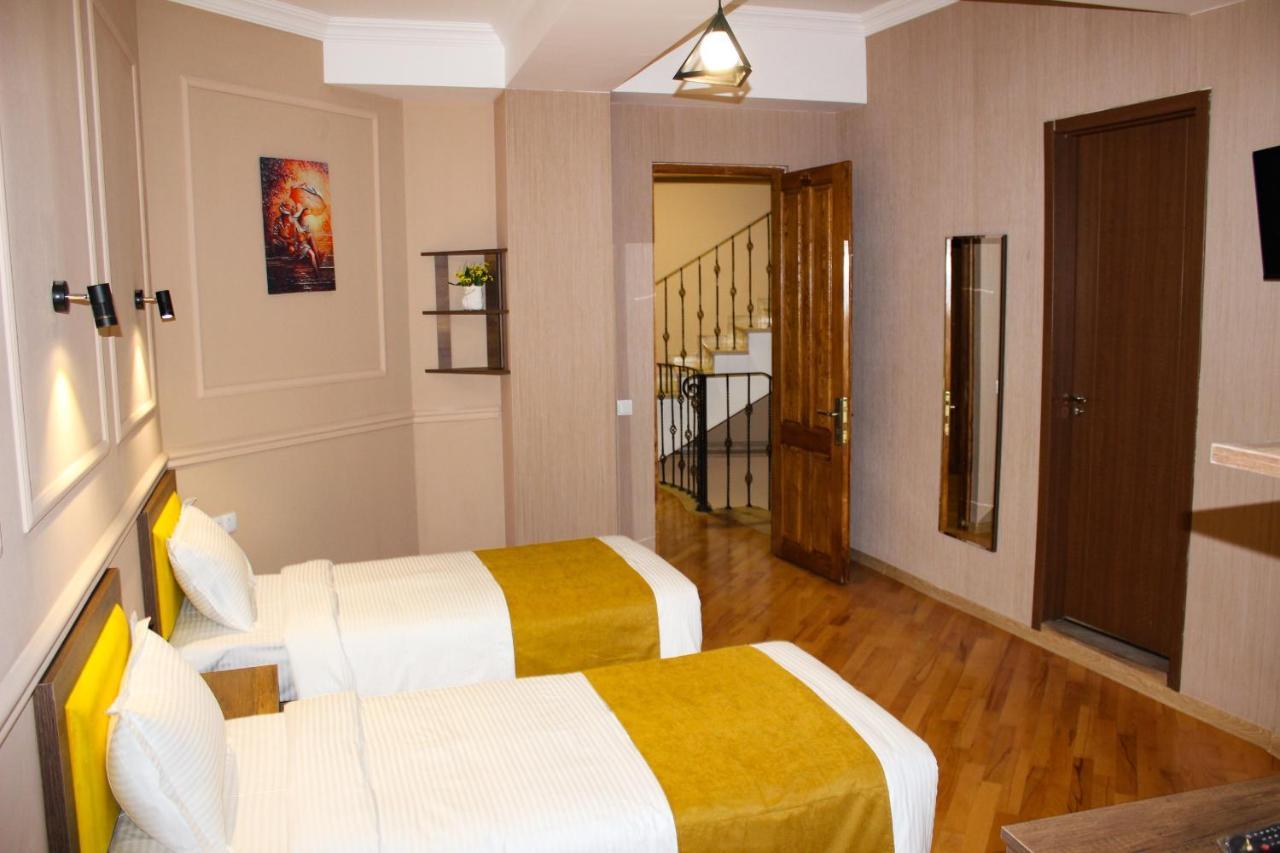 Legend Hotel Tbiliszi Kültér fotó