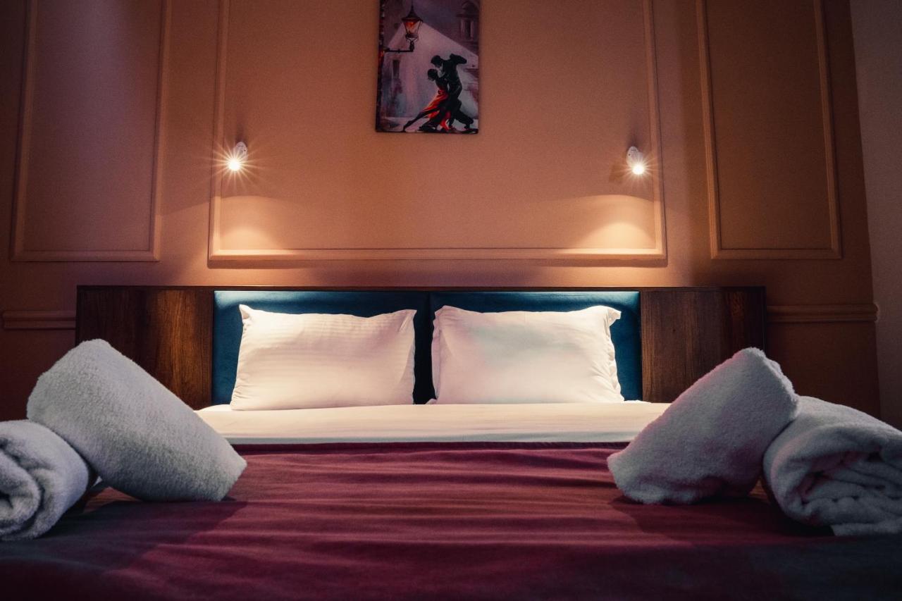 Legend Hotel Tbiliszi Kültér fotó